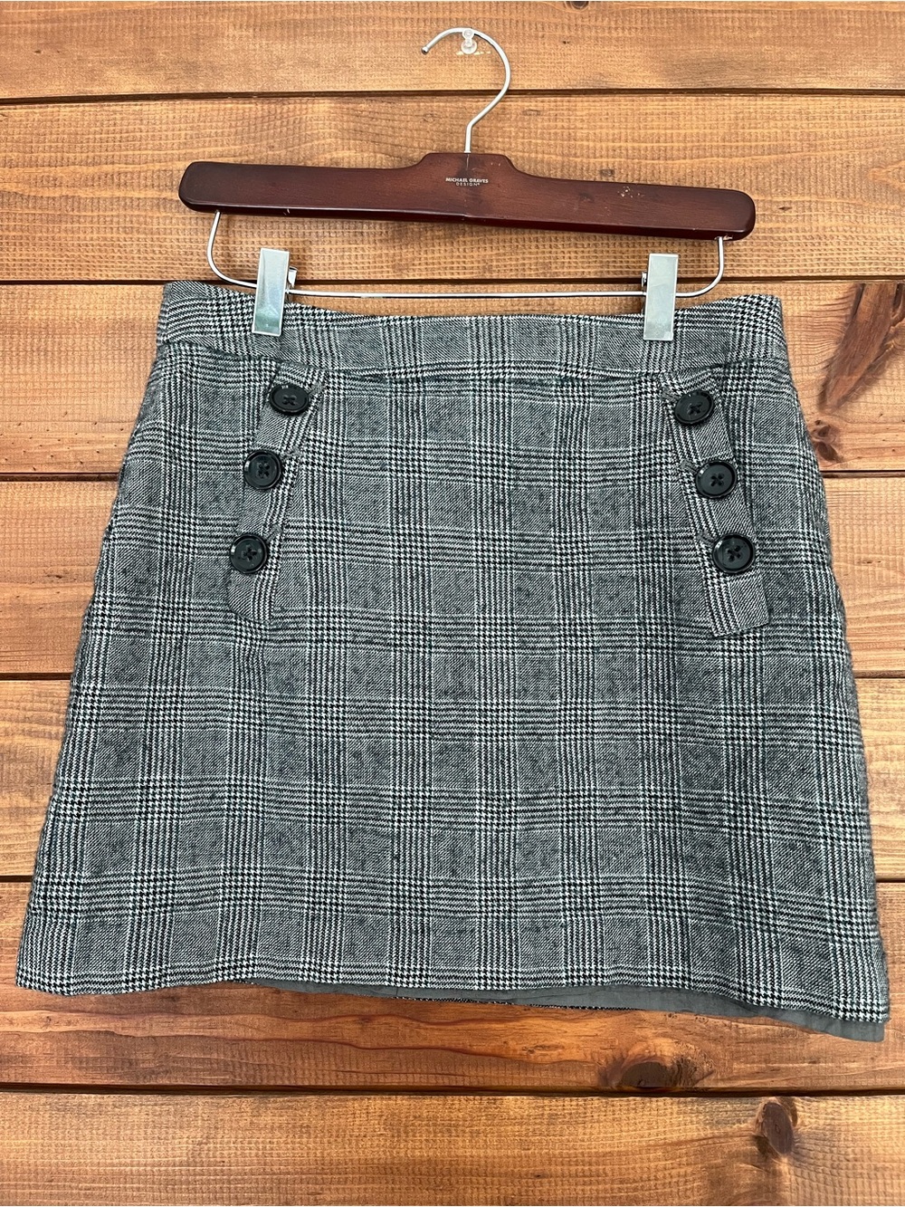 Banana Republic Vintage 2008 Black and Gray Wool Houndstooth Mini Skirt - Size 6